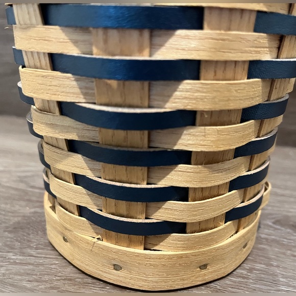 PETERBORO BASKET CO lidded canister - Picture 8 of 10